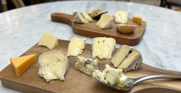 Melbourne Laneways & Hidden Bars Food Tour photo 7